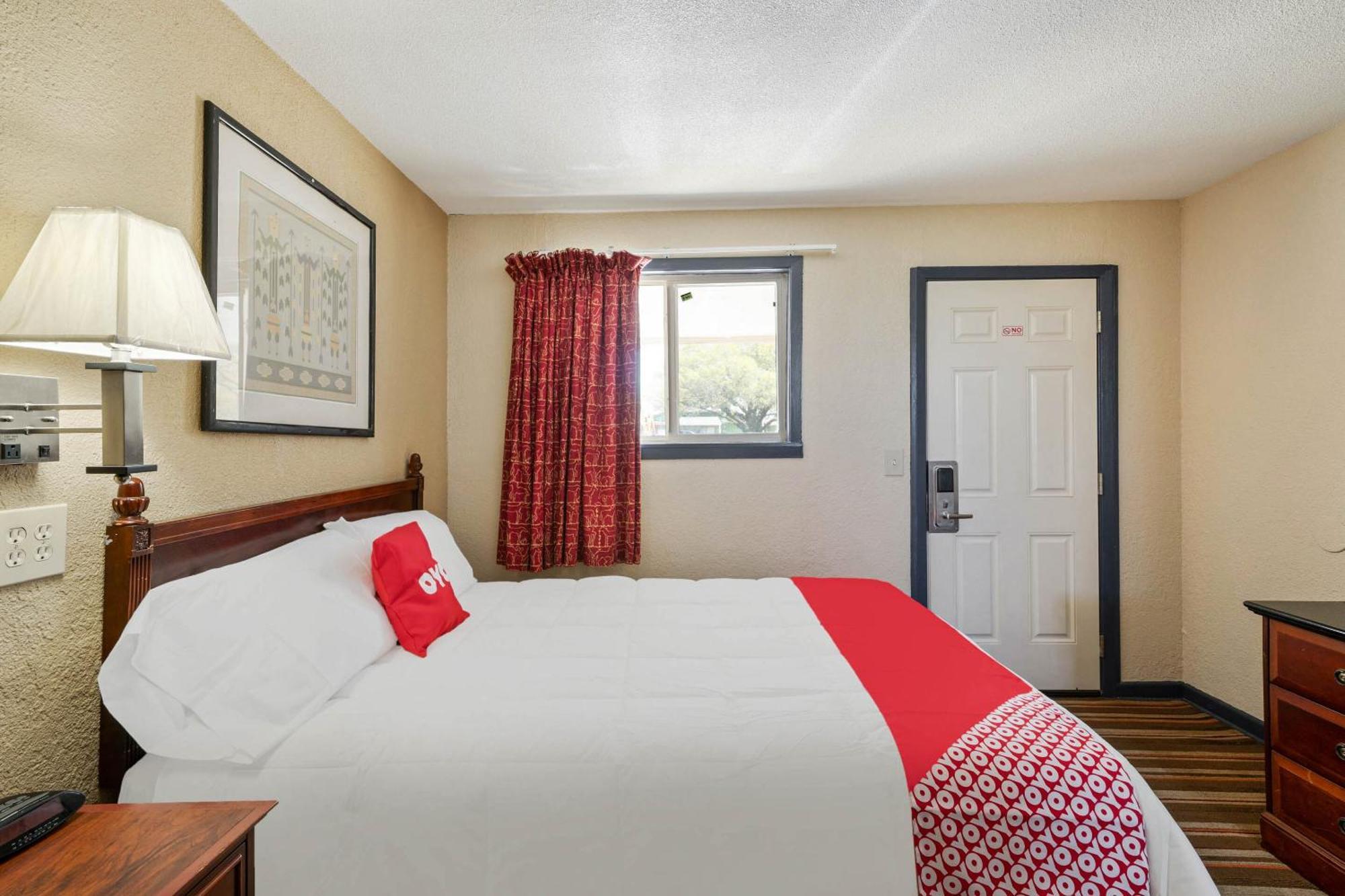 Oyo Hotel Luling Tx Downtown I-10/Us-90 Eksteriør bilde